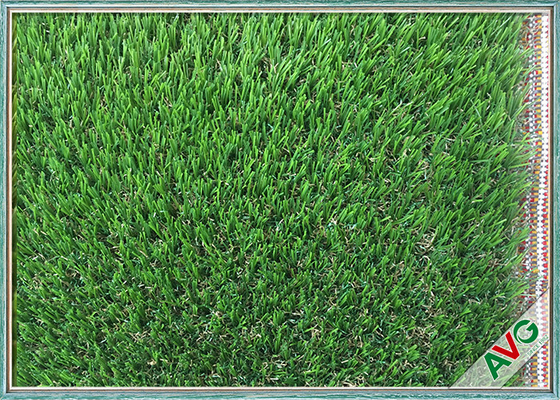 চীন Soft And Skin - Friendly Landscaping Artificial Grass For Urban Decoration সরবরাহকারী